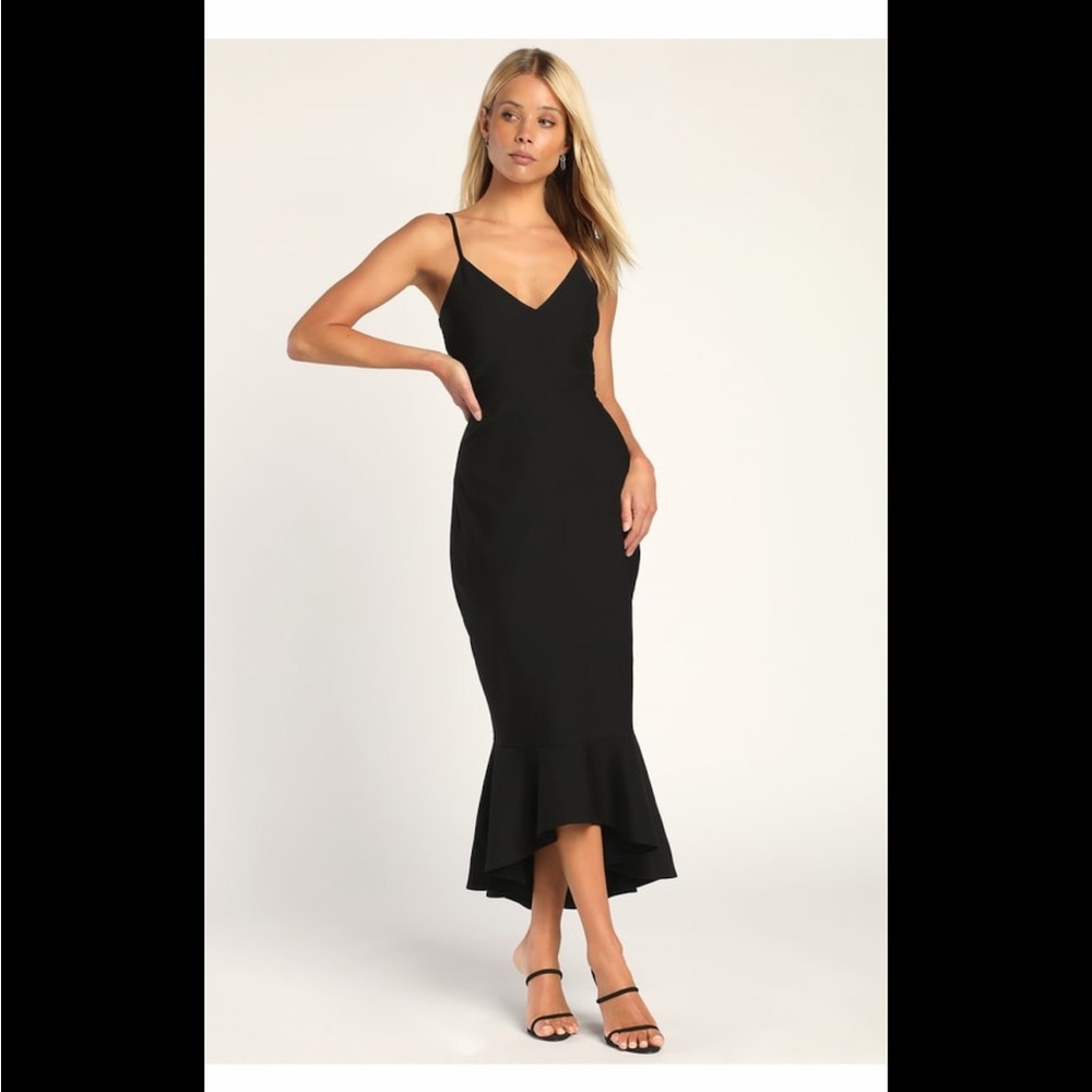 NWT Lulus “Stun Like Me Black Bodycon Trumpet Hem Midi Dress” Size: Small
